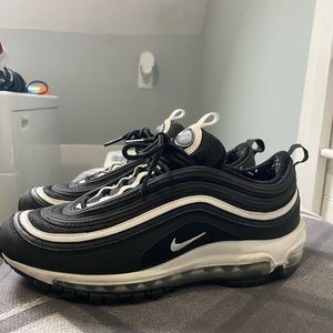 Nike Air Max 97 Black and Gray Size 6.5 Youth